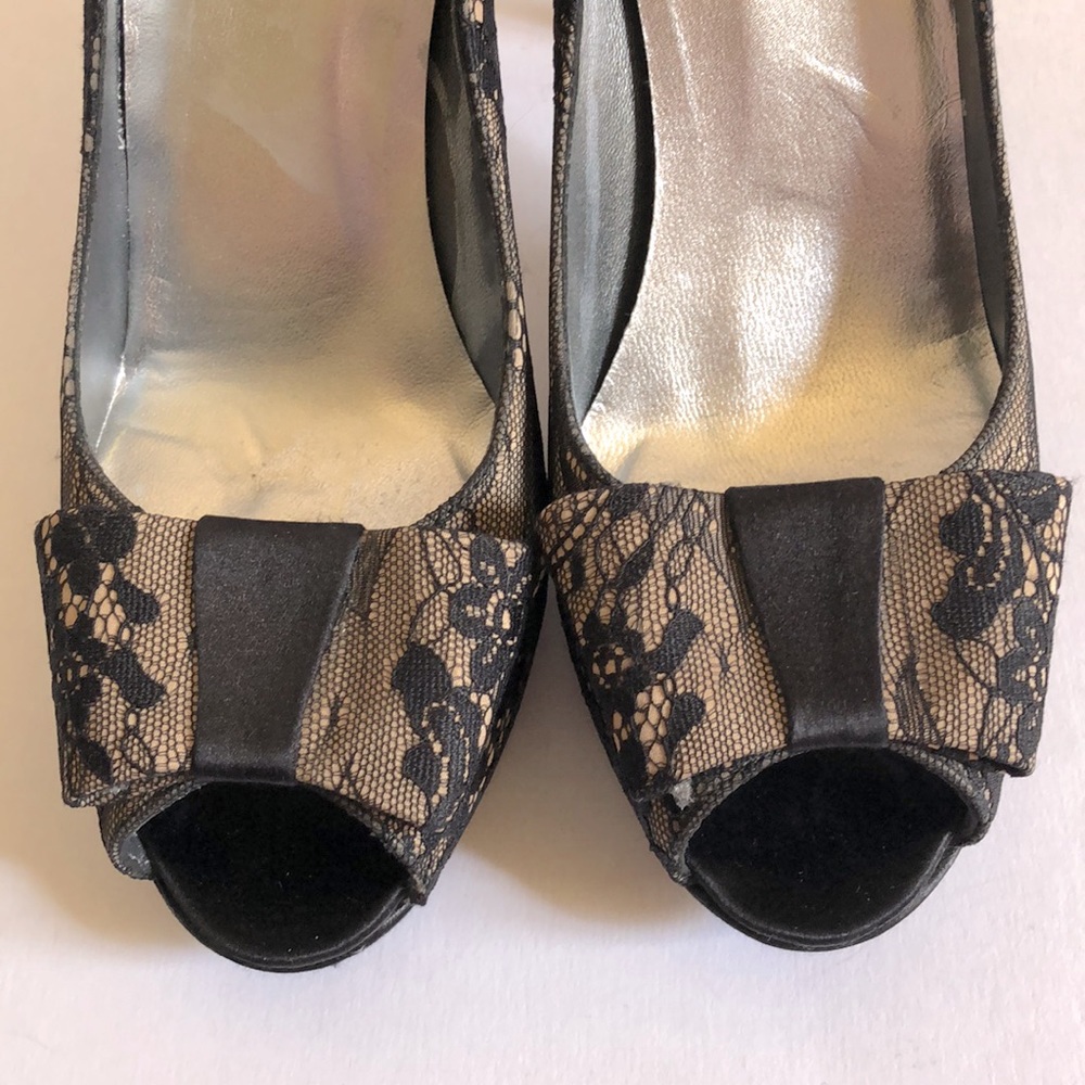 Stuart Weitzman Satin & Lace Peep Toe Pumps - Picture 6 of 9